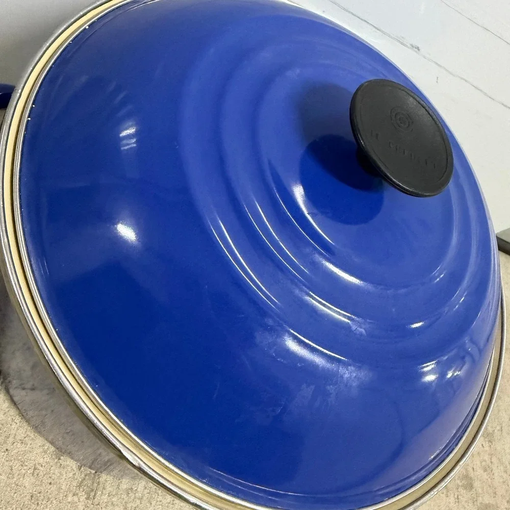 Le Creuset Stockpot Enamel on Steel Cobalt Blue Large Lid Included 10qt Pot